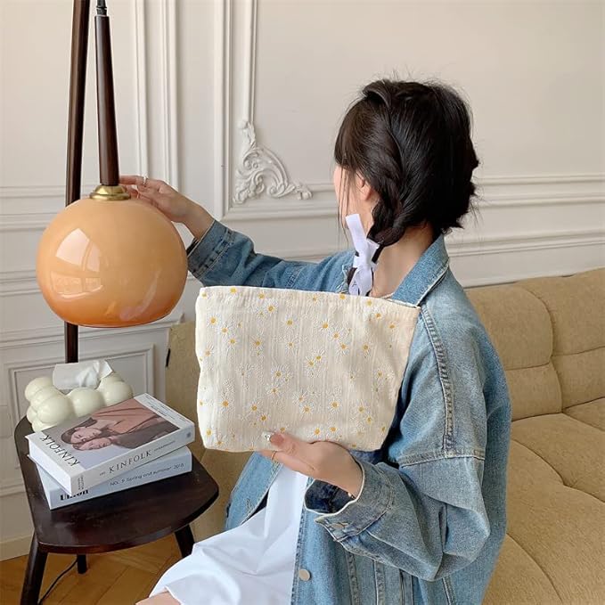 PAZIMIIK Floral Makeup Bag Large Cotton Zipper Pouch for Purse Travel Canvas Make Up Organizer for Women Cosmetic,Daisy Beige