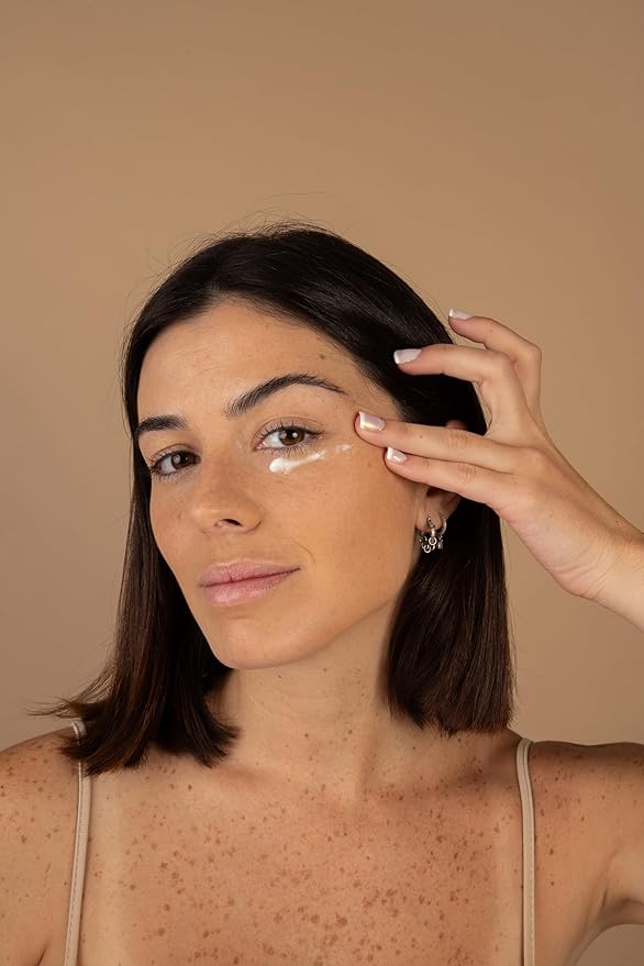 MAKARI Retinol Eye Cream - Collagen Boosting Formula for Fine Lines & Wrinkles | Rice Water, Soybean Seed Oil, Vitamin E | Reduce Puffiness, Firm Skin