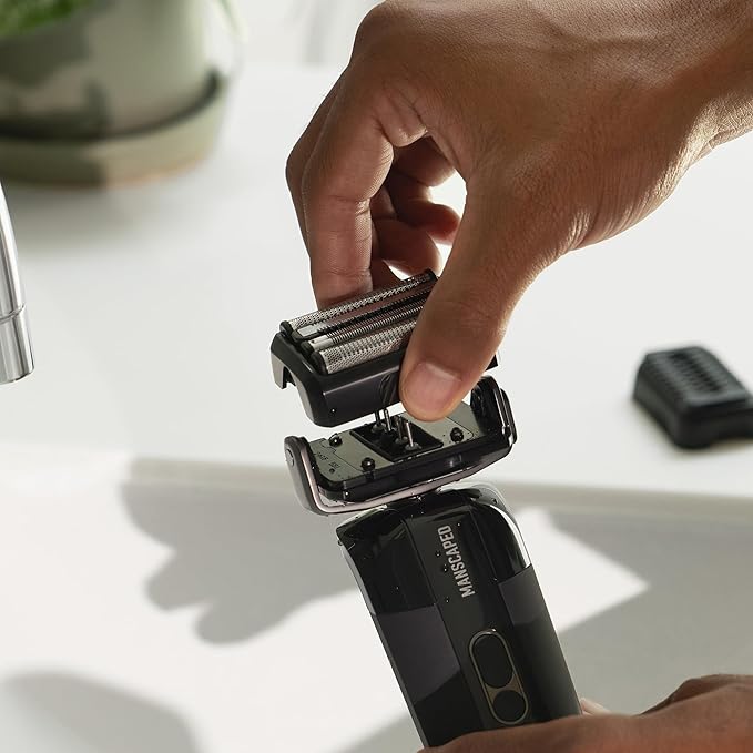 MANSCAPED® The Chairman™ PRO Men’s Replacement SkinSafe® Foil Blade - Stainless Steel Four-Blade Foil Trimmer for Face Shaver, Magnetic Blade Head Attachment (1-Pack)