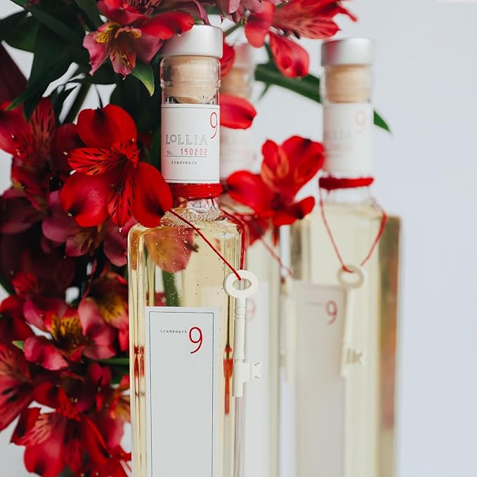 Lollia in Love Bubble Bath, 16 fl. oz. – Classic Petal Scent – Gentle & Moisturizing Bubble Bath, Hydrating Ingredients, Scented Bubble Bath for Women