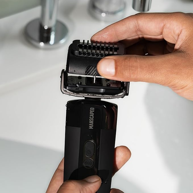 MANSCAPED® The Chairman™ PRO Men’s Replacement Stubble Trimmer Blade - SkinSafe® Stainless Steel Trimmer Blade for Face Shaver, with 2 Length-Setting Combs, Magnetic Blade Head Attachment (1-Pack)