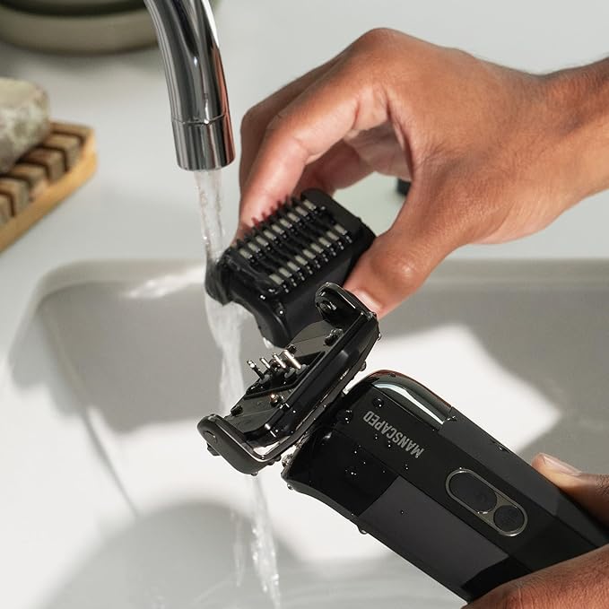 MANSCAPED® The Chairman™ PRO Men’s Replacement Stubble Trimmer Blade - SkinSafe® Stainless Steel Trimmer Blade for Face Shaver, with 2 Length-Setting Combs, Magnetic Blade Head Attachment (1-Pack)