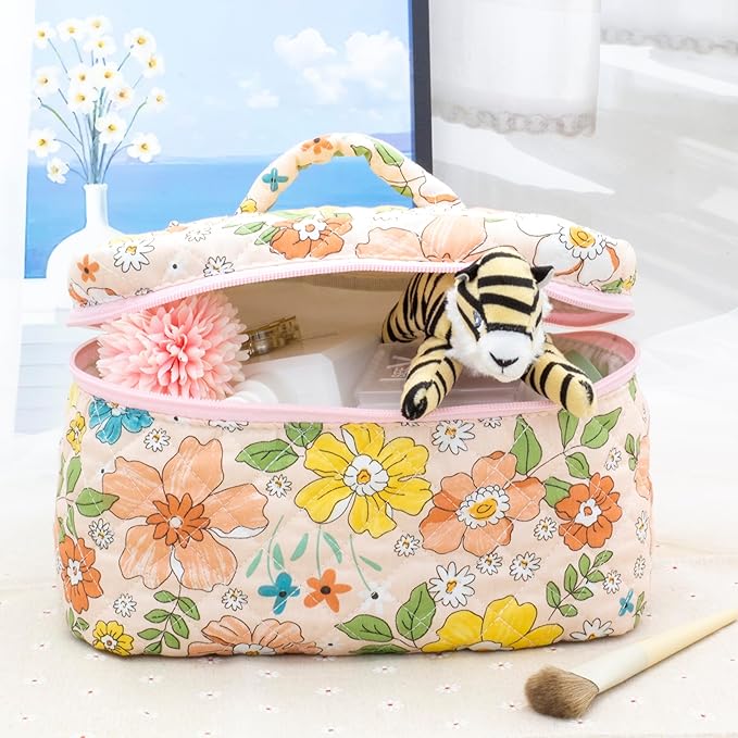 PAZIMIIK Quilted Makeup Bag Large Travel Zipper Soft Cosmetic Case for Women Girls Make Up,Floral Orange