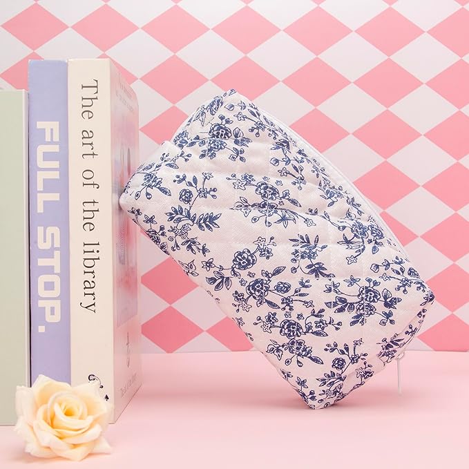 PAZIMIIK Vintage Quilted Makeup Bag Cosmetic Pouch for Brushes Pencils and Travel Make Up Accessories for Women and Girls Jouy Blue