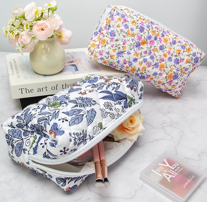 PAZIMIIK Vintage Quilted Makeup Bag Cosmetic Pouch for Brushes Pencils and Travel Make Up Accessories for Women and Girls,Leaf White