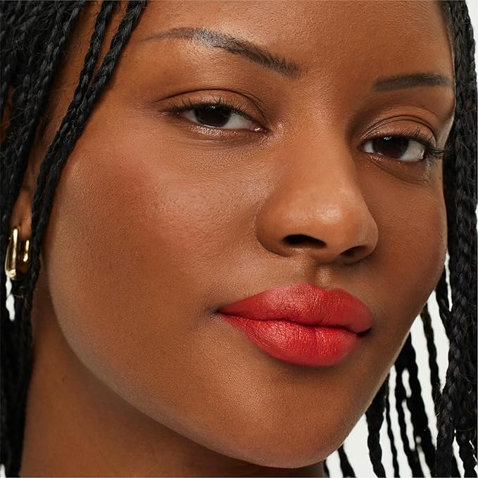 ILIA - Lip Sketch Hydrating Crayon | Hydrate, Plump, Smooth, Strengthen | Long Lasting up to 12-Hours, Bleed-Resistant, Soft-Matte | Barrier-Building, Non-Toxic, Cruelty-Free (Piazza)