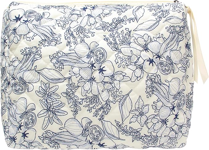 PAZIMIIK Quilted Makeup Bag Large Travel Zipper Soft Cosmetic Pouch for Women Girls Make Up,Flower White