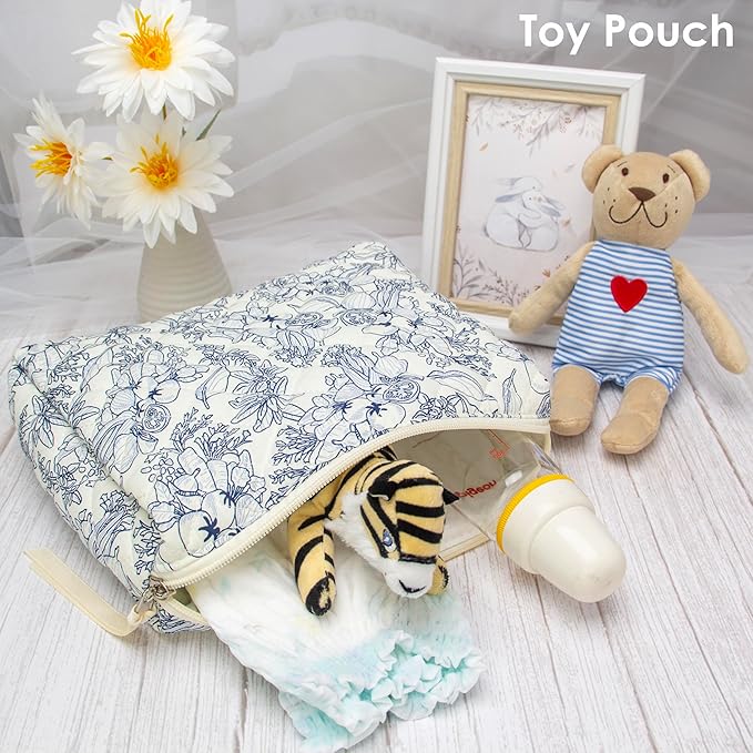 PAZIMIIK Quilted Makeup Bag Large Travel Zipper Soft Cosmetic Pouch for Women Girls Make Up,Flower White